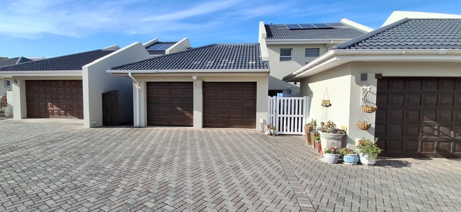 3 Bedroom Property for Sale in Gonubie Eastern Cape